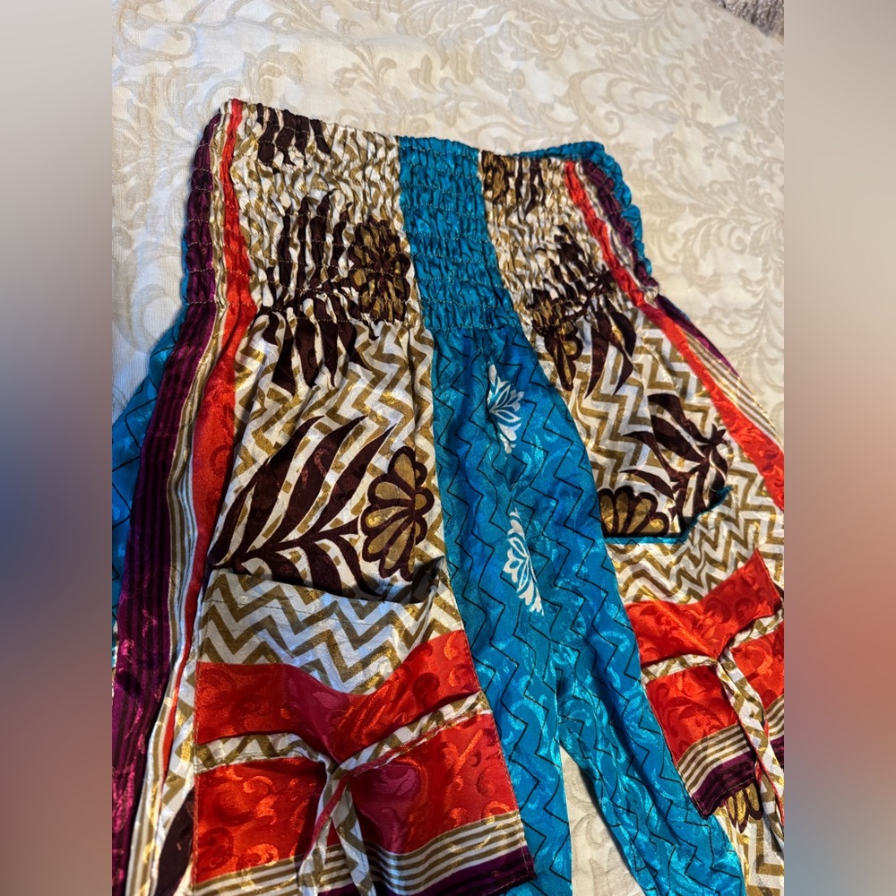 NWT Colorful Patterned Pants One Size - Picture 4 of 5